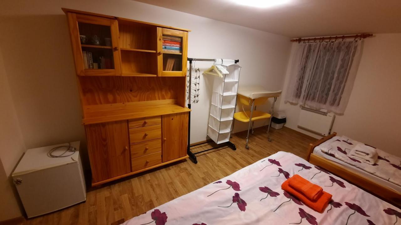Podkrovi V Jihoceskem Statku Nemejice Buitenkant foto