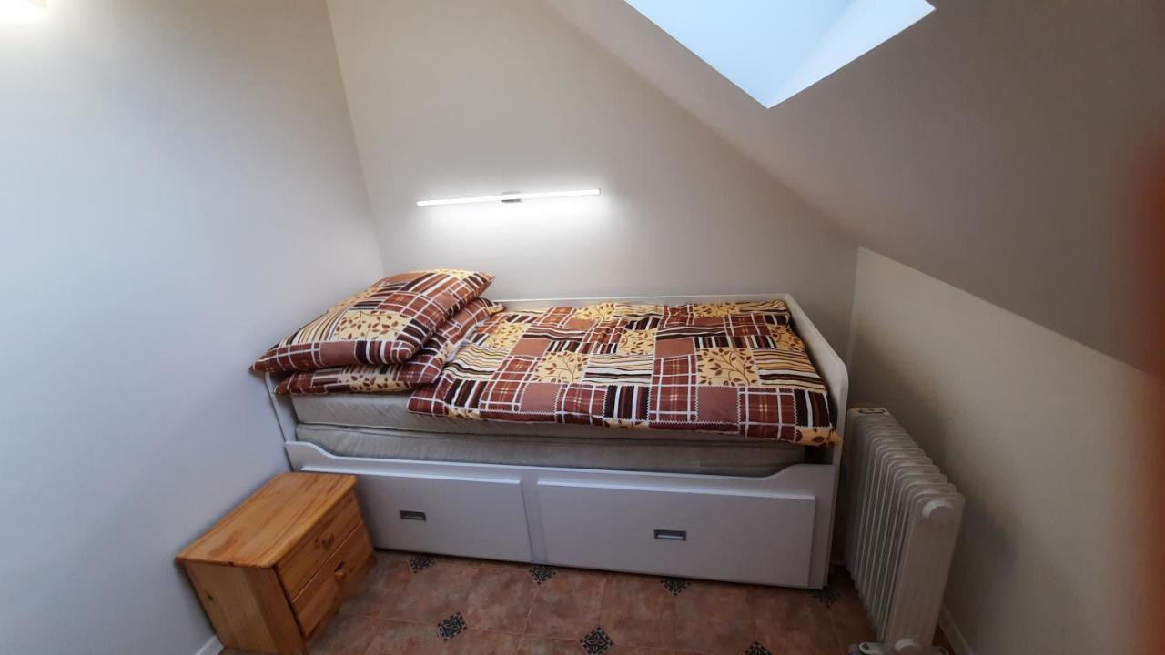 Podkrovi V Jihoceskem Statku Nemejice Buitenkant foto
